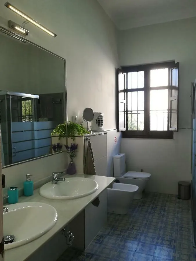 Villa A Orillas Del Mar à Torre de Benagalbon Hébergement de vacances